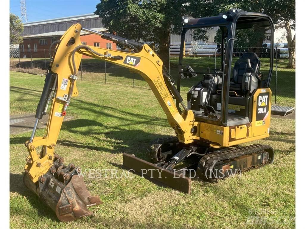 CAT 301.8 Telakaivukoneet