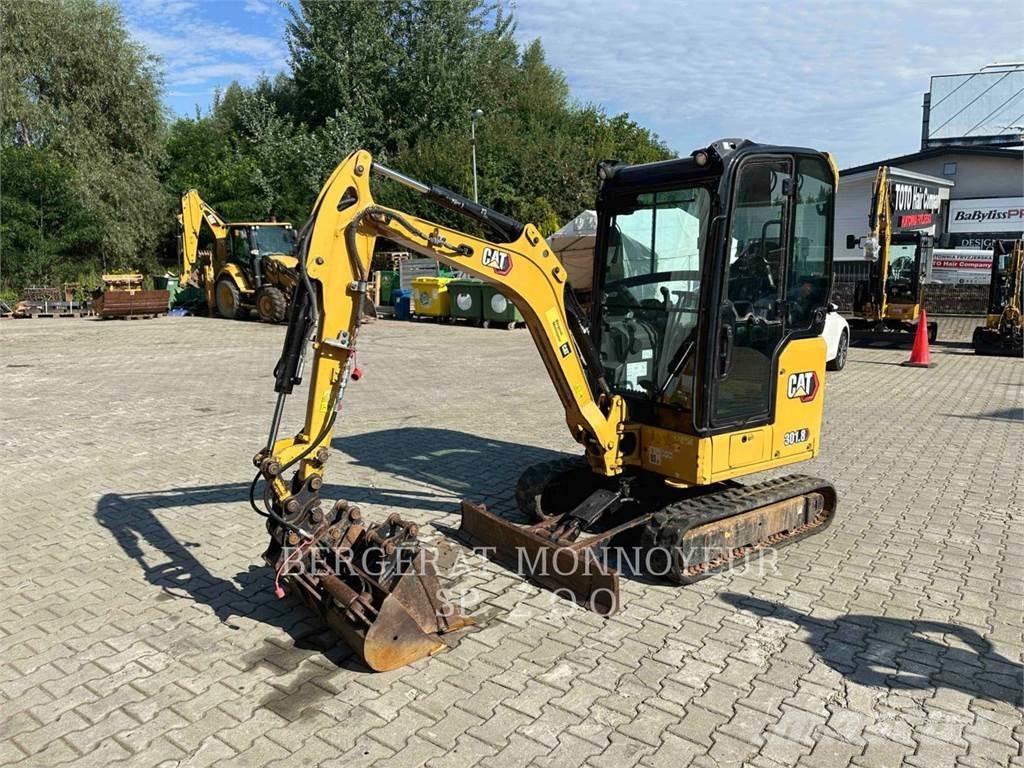 CAT 301.8 Telakaivukoneet