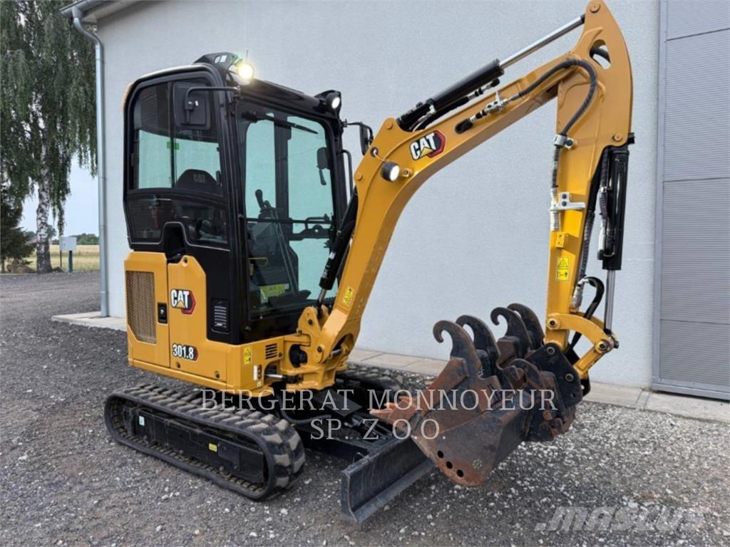 CAT 301.8 Telakaivukoneet