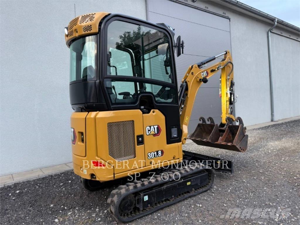 CAT 301.8 Telakaivukoneet