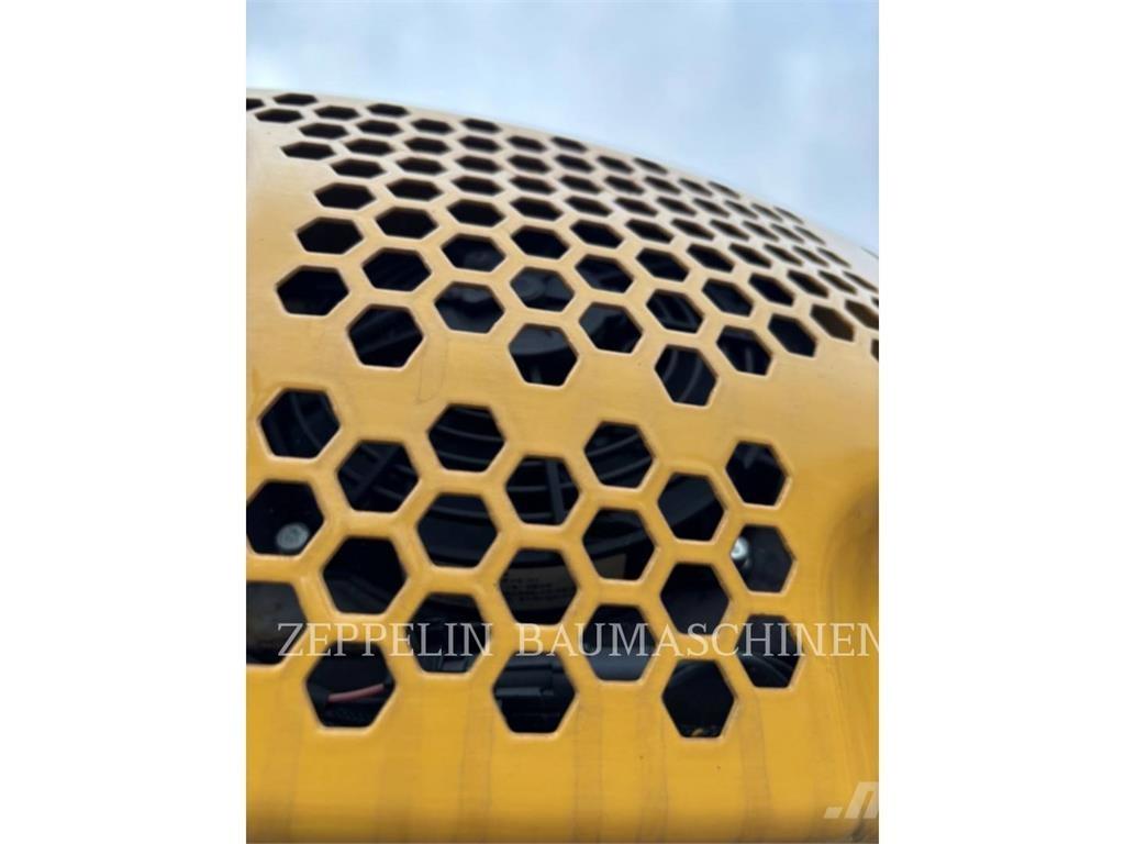 CAT 301.8-05A Telakaivukoneet