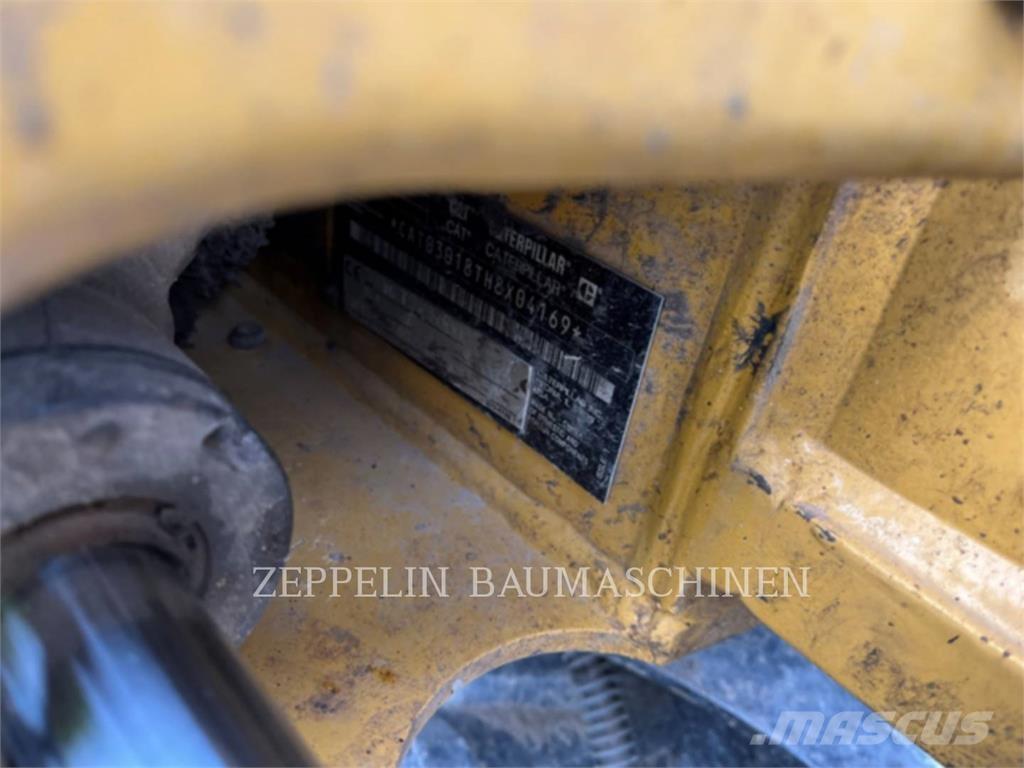 CAT 301.8-05A Telakaivukoneet