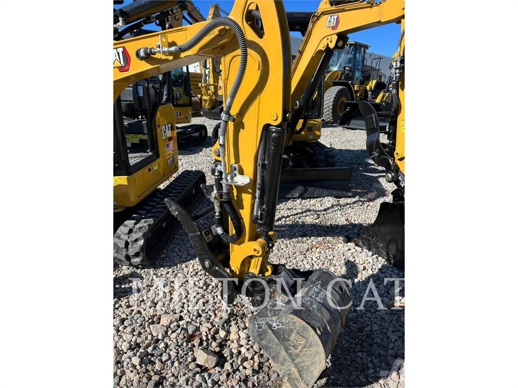 CAT 302 Telakaivukoneet