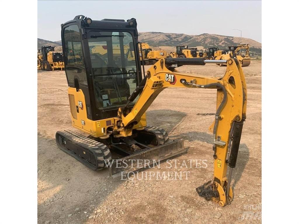 CAT 302 Telakaivukoneet