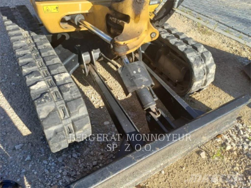 CAT 302.4D Telakaivukoneet