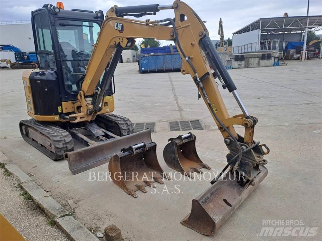 CAT 302.7 Telakaivukoneet