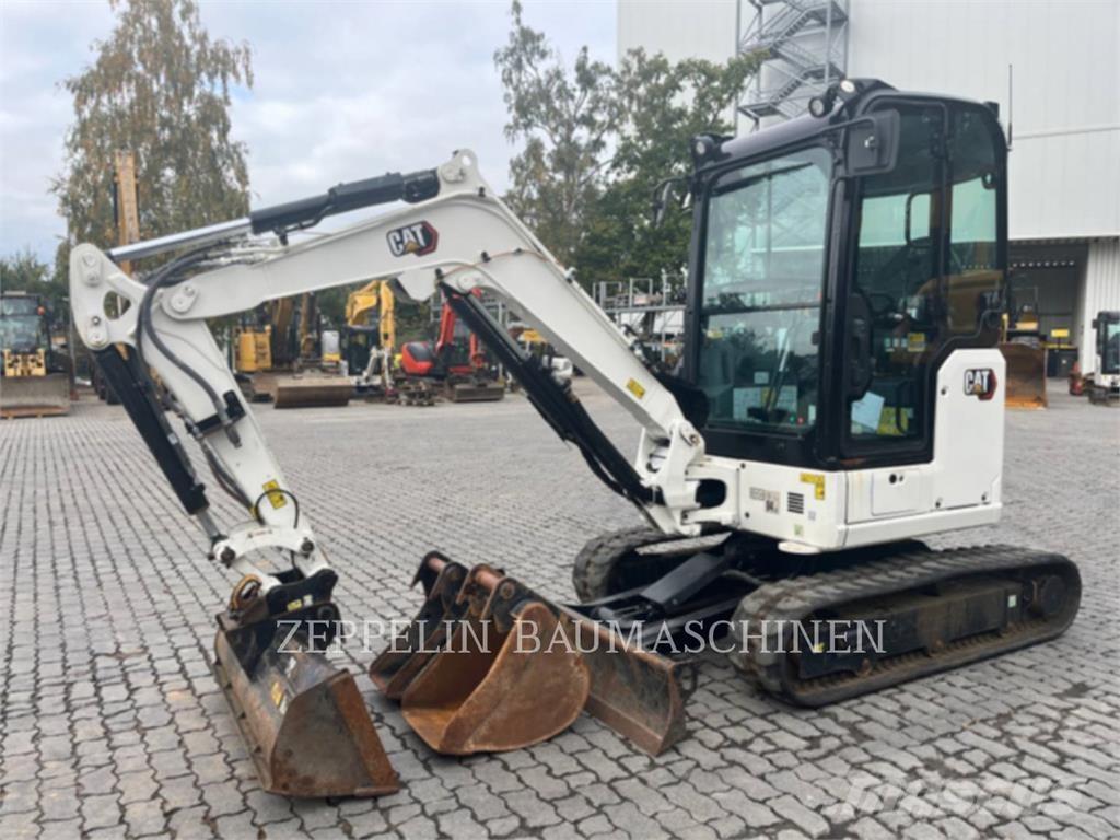 CAT 302.7CR-07 Telakaivukoneet