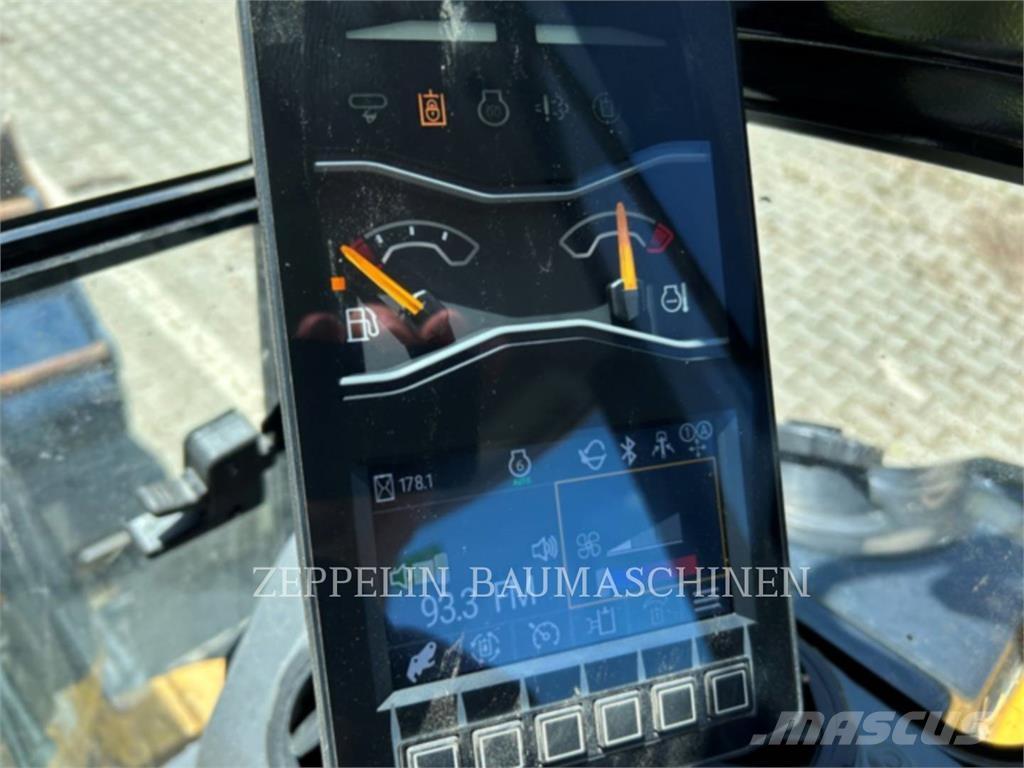 CAT 302.7CR-07 Telakaivukoneet