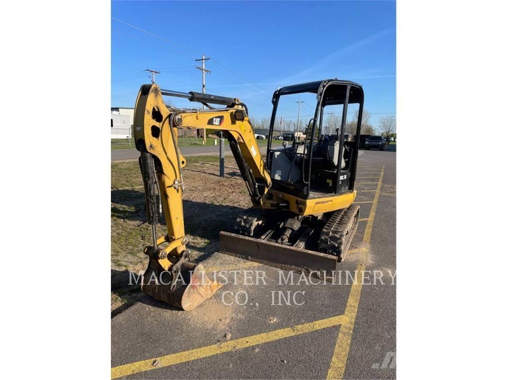 CAT 302.7DCR Telakaivukoneet