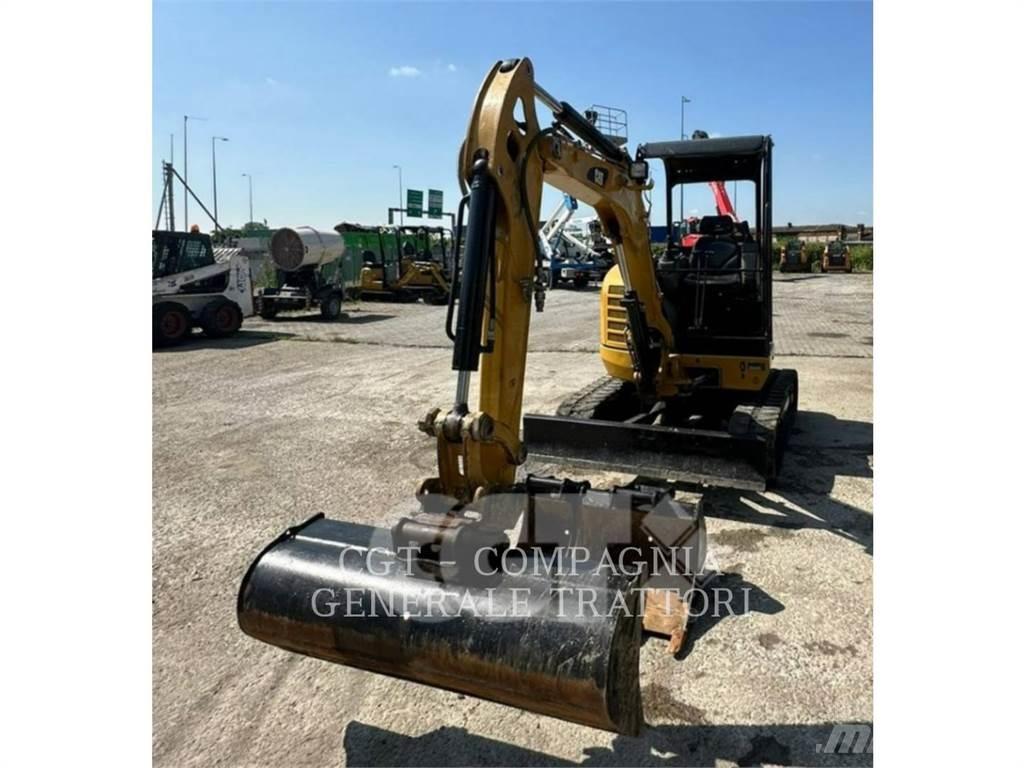 CAT 302.7DCR Telakaivukoneet