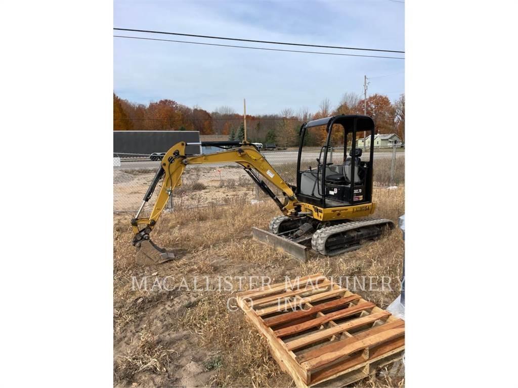 CAT 302.7DCR Telakaivukoneet