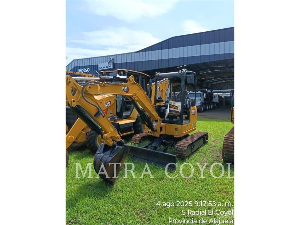 CAT 303 Telakaivukoneet