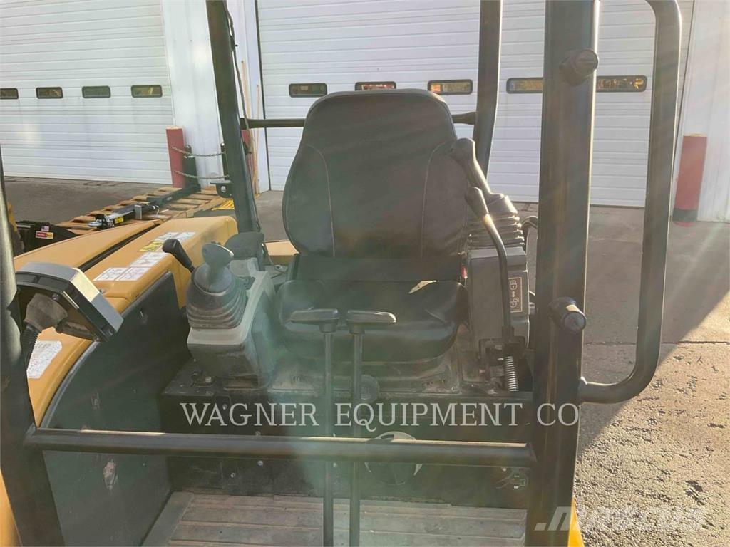 CAT 303.5E2 Telakaivukoneet