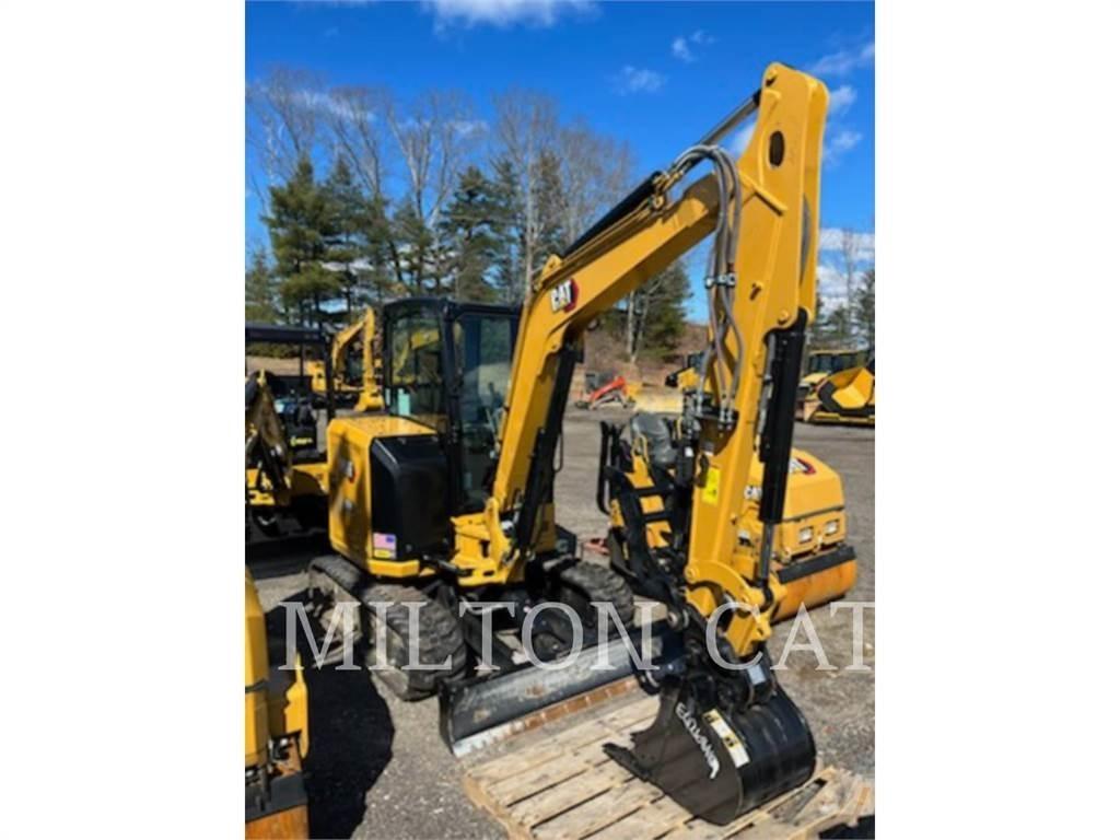 CAT 304 Telakaivukoneet