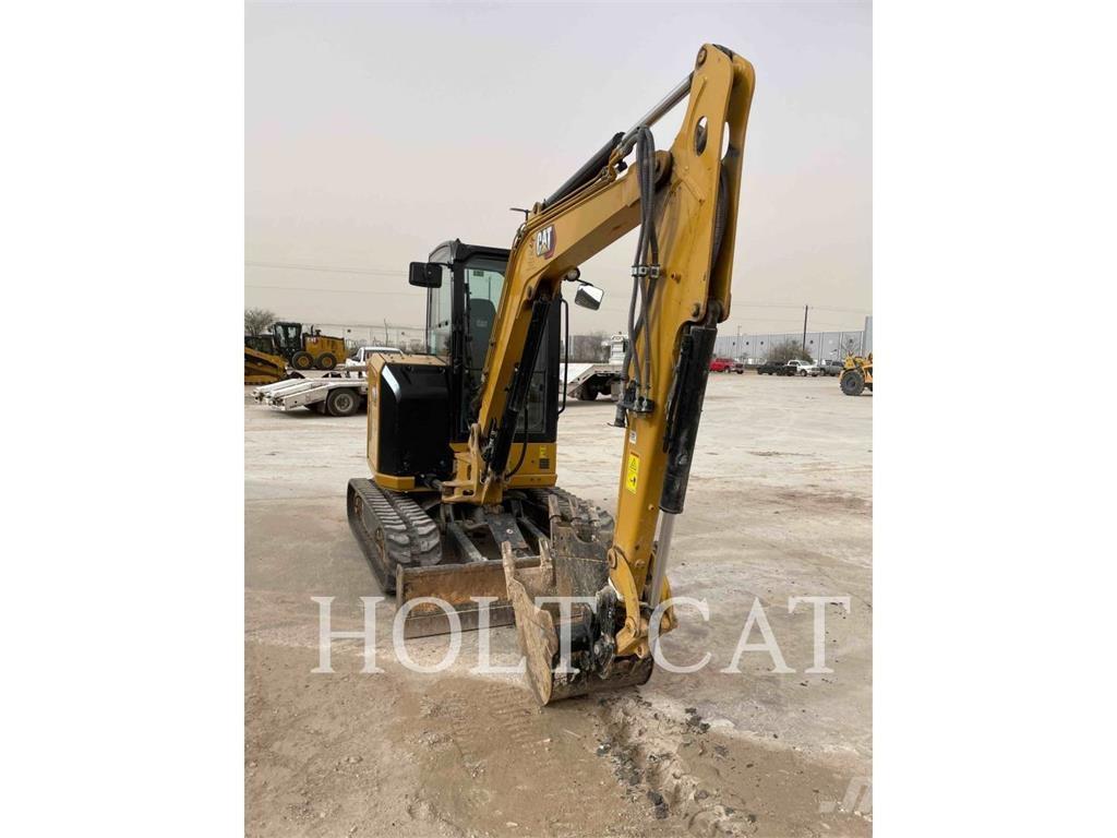 CAT 304 Telakaivukoneet