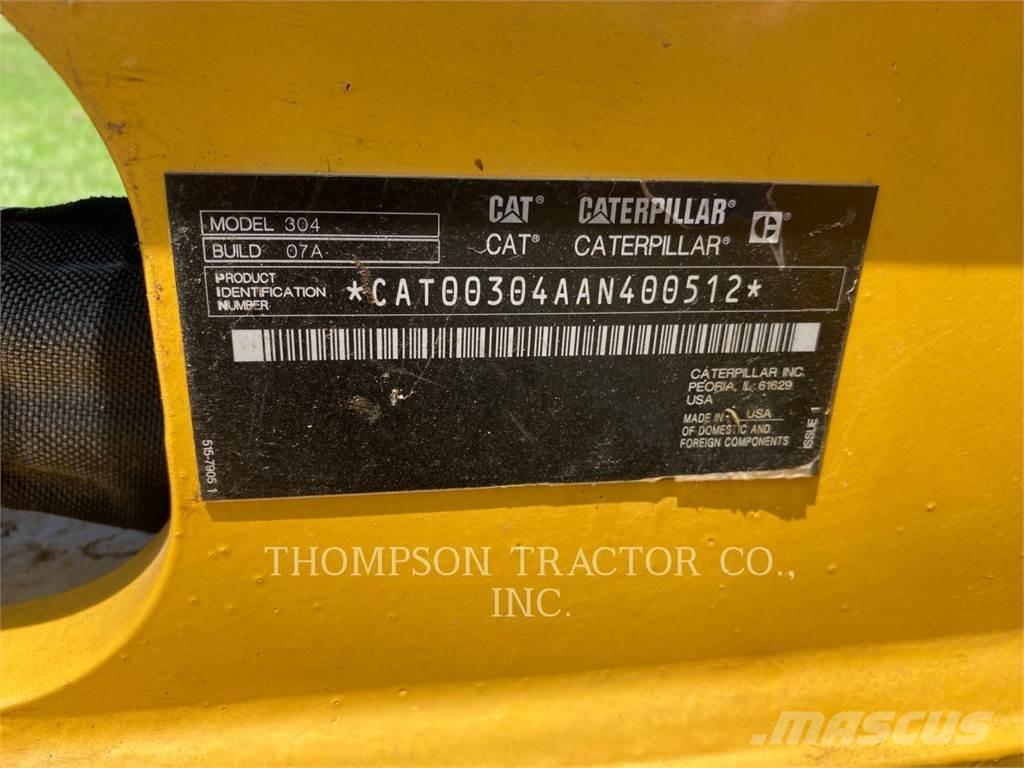 CAT 304 Telakaivukoneet