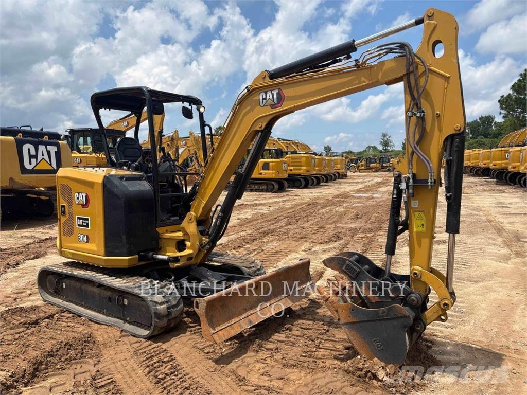 CAT 304 Telakaivukoneet