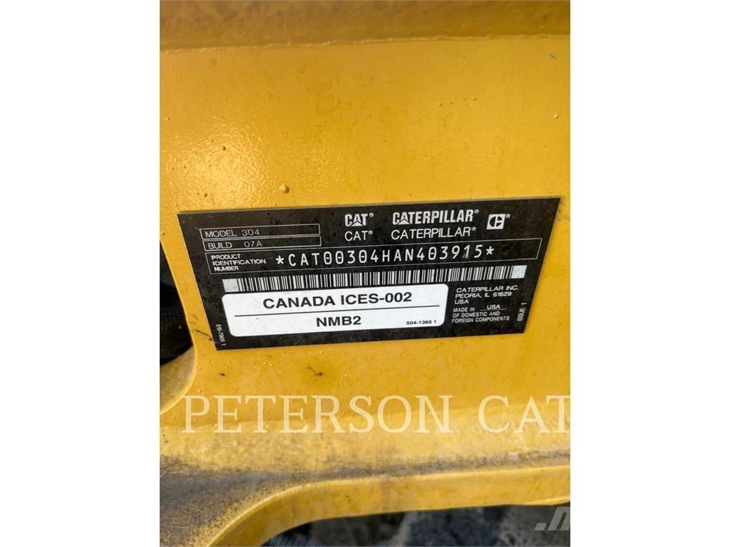 CAT 304 Telakaivukoneet