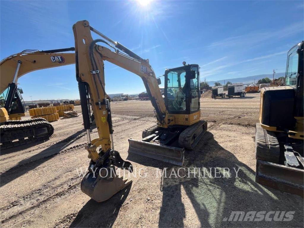 CAT 304 Telakaivukoneet