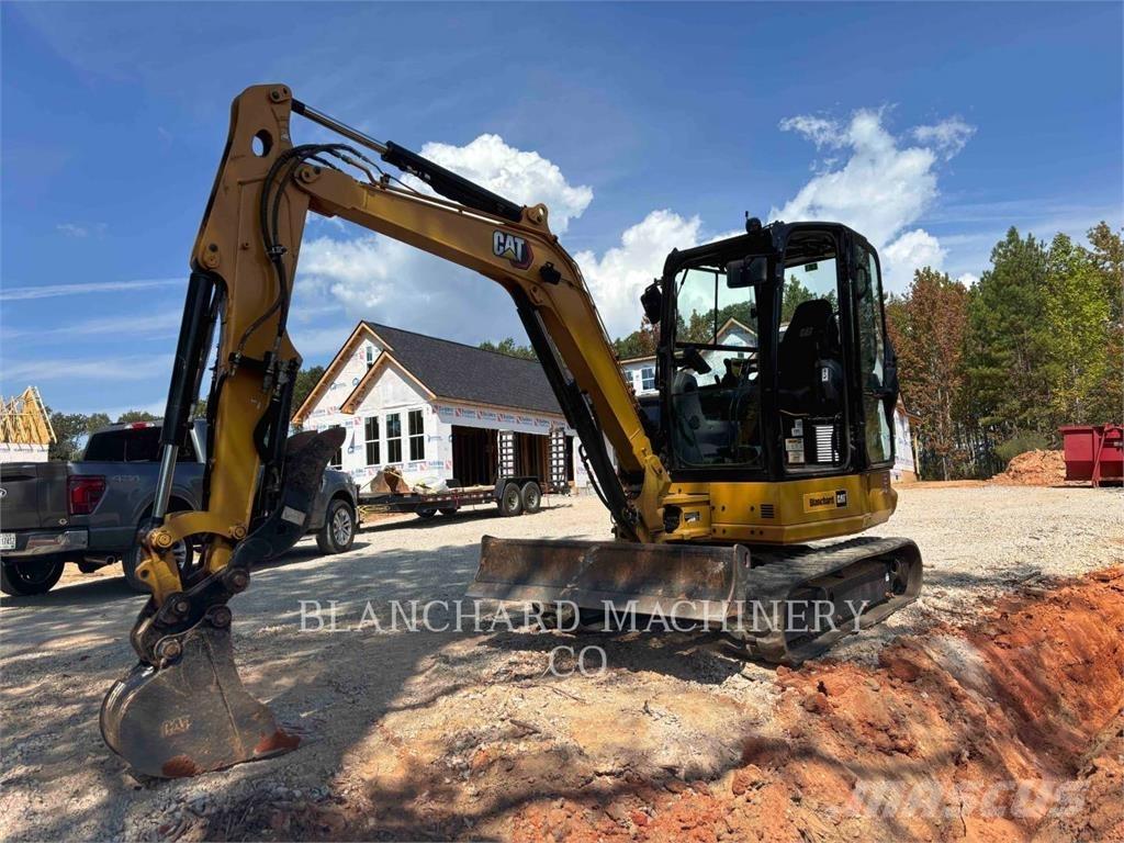 CAT 304 Telakaivukoneet