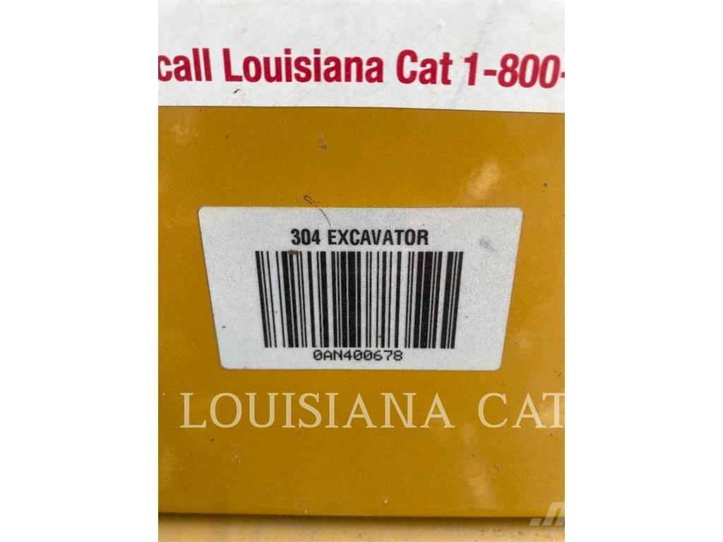 CAT 304 Telakaivukoneet