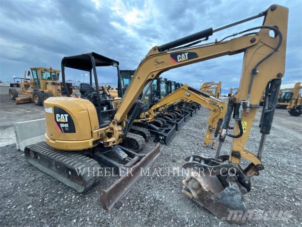 CAT 304E DCA1 Telakaivukoneet