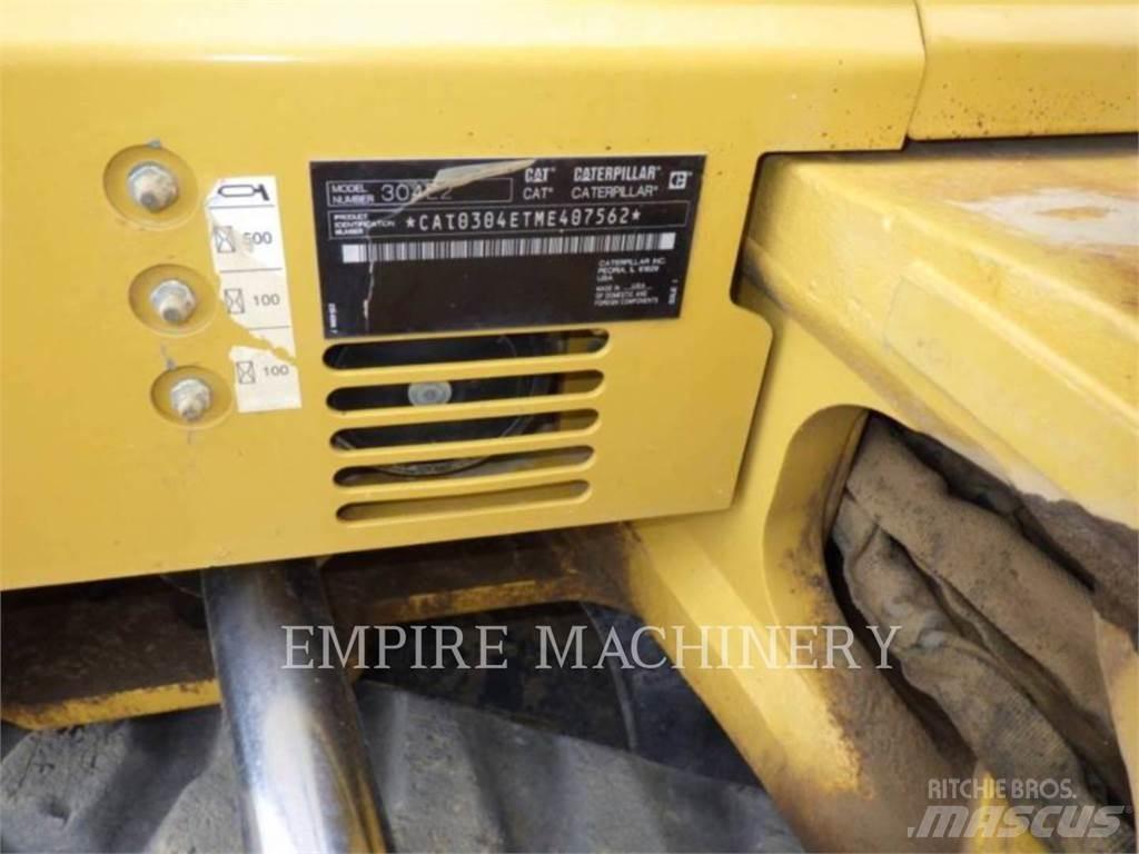CAT 304E2 Telakaivukoneet
