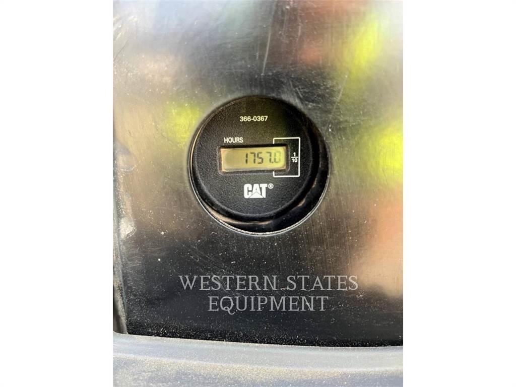 CAT 304E2 Telakaivukoneet