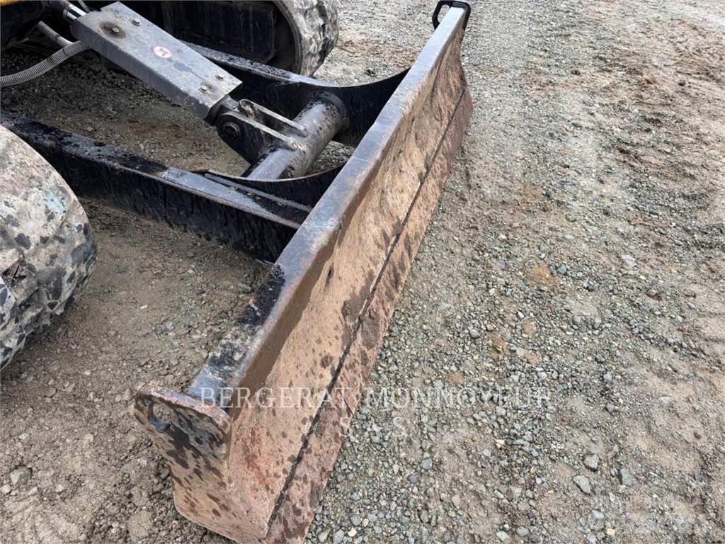 CAT 305 Telakaivukoneet