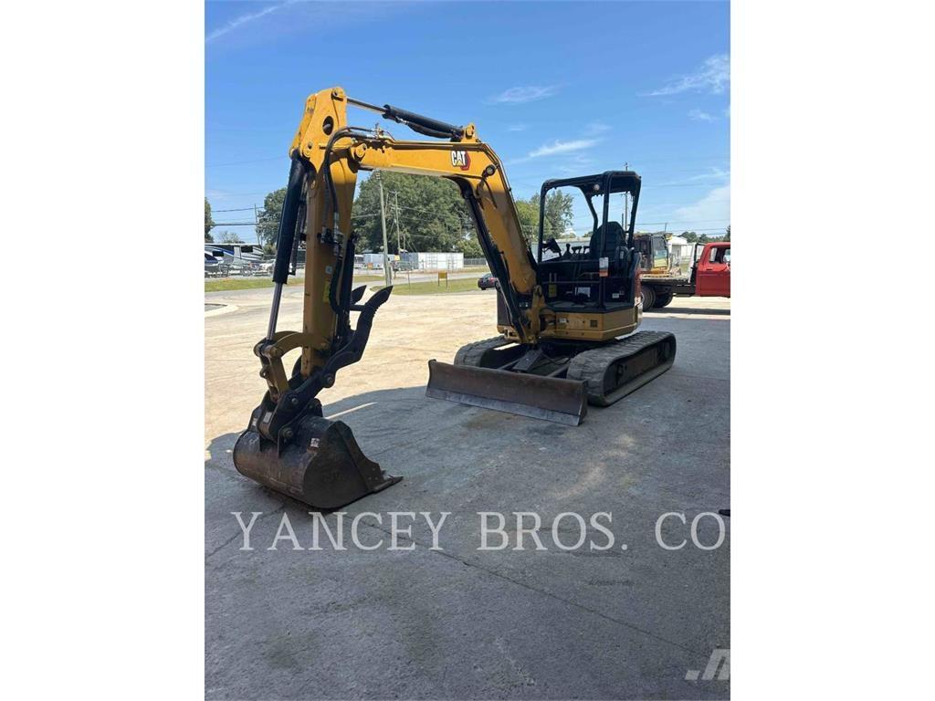 CAT 305 Telakaivukoneet