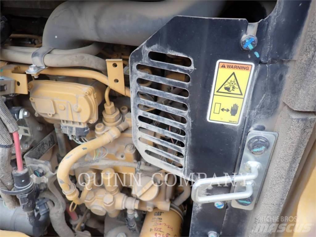 CAT 305E2 Telakaivukoneet