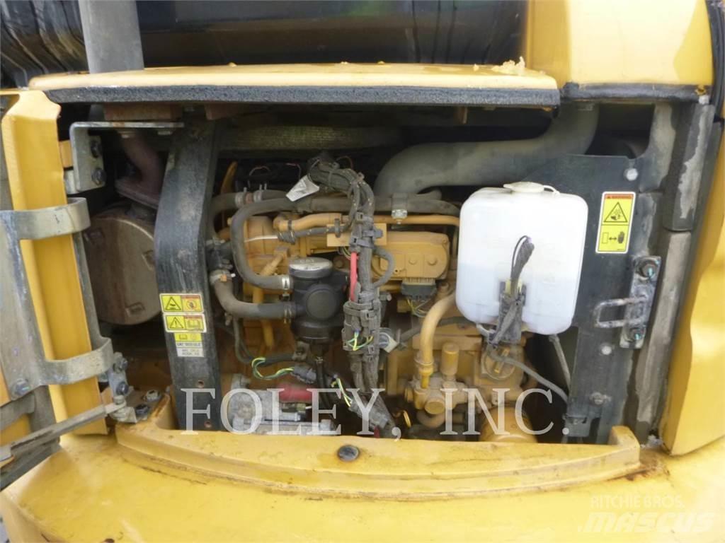 CAT 305E2CR Telakaivukoneet
