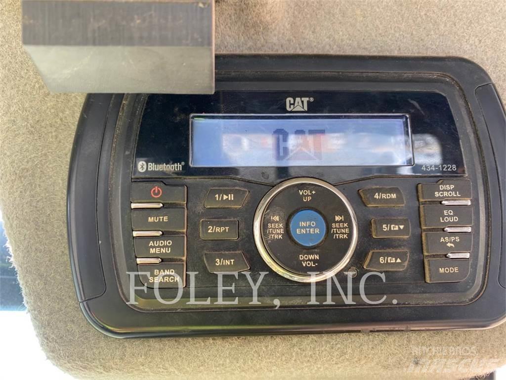 CAT 305E2CR Telakaivukoneet