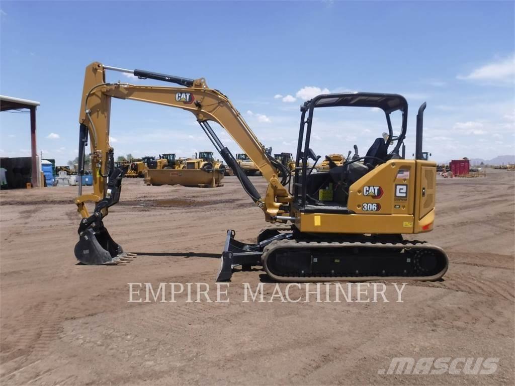 CAT 306 Telakaivukoneet