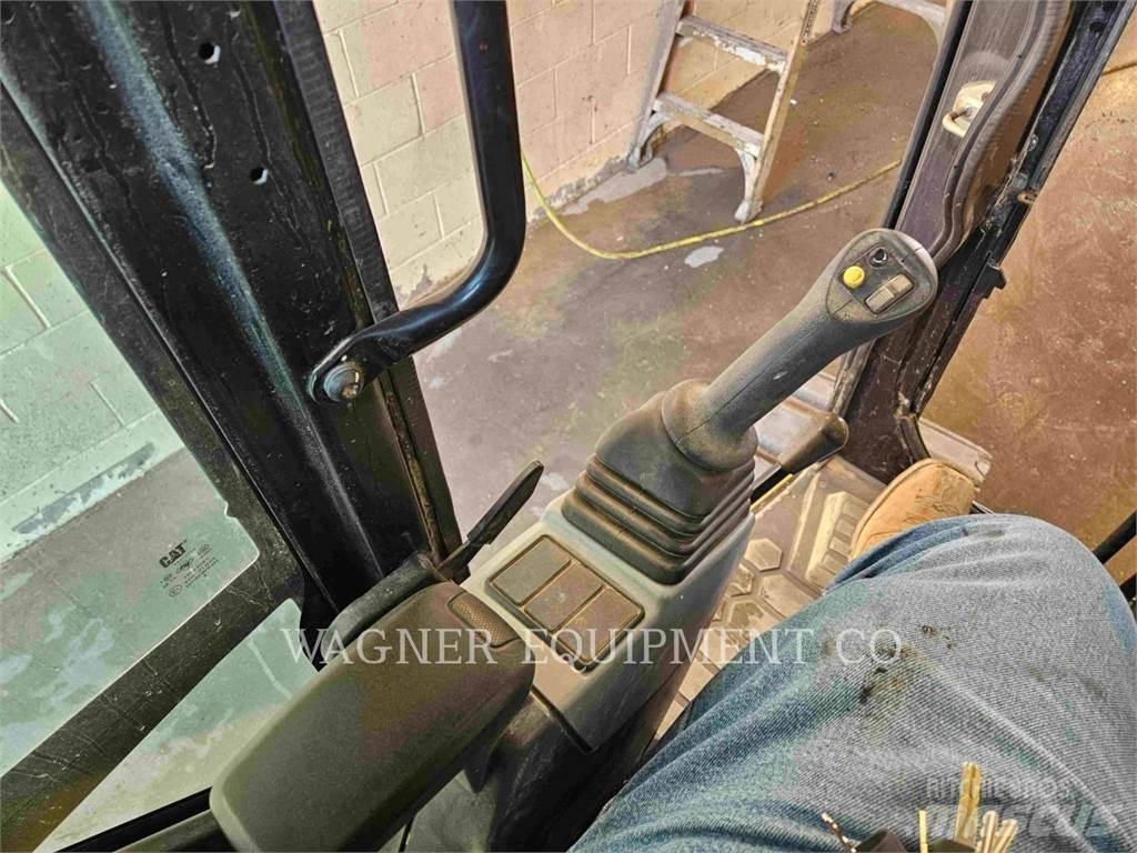 CAT 30807CR Telakaivukoneet