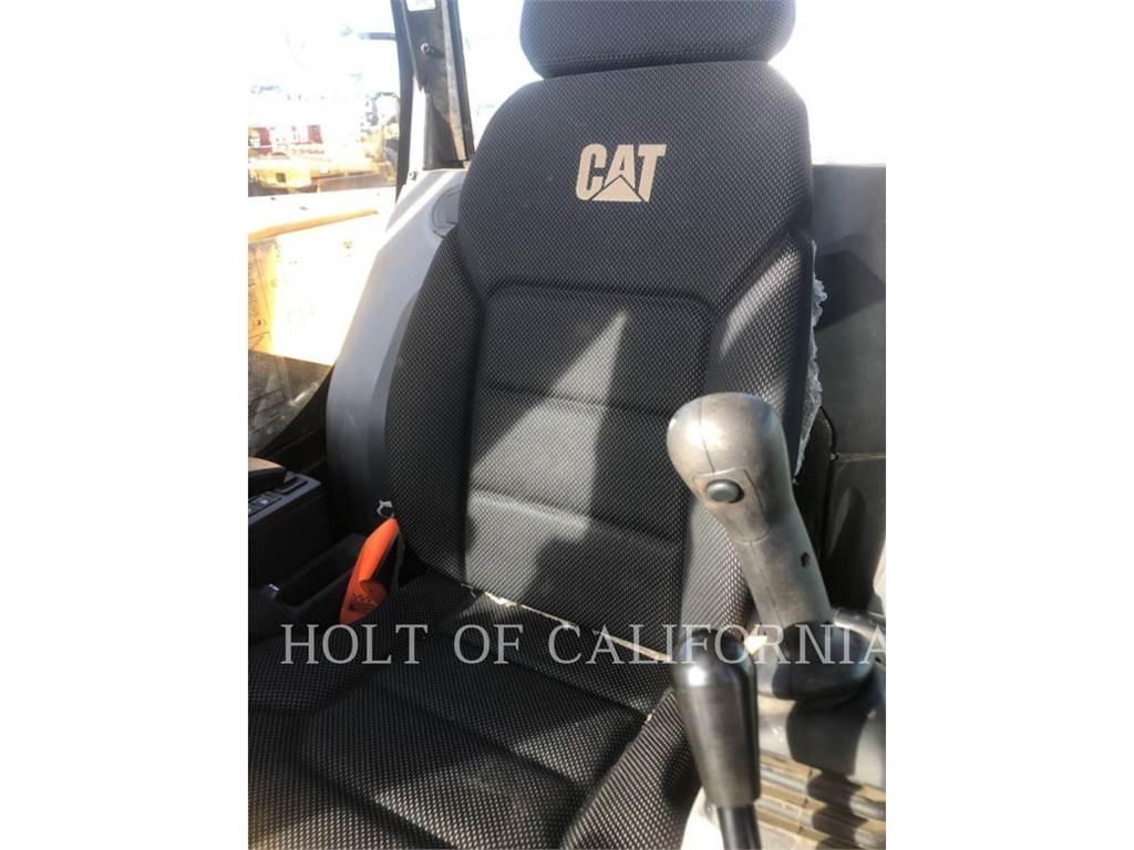 CAT 310 Telakaivukoneet