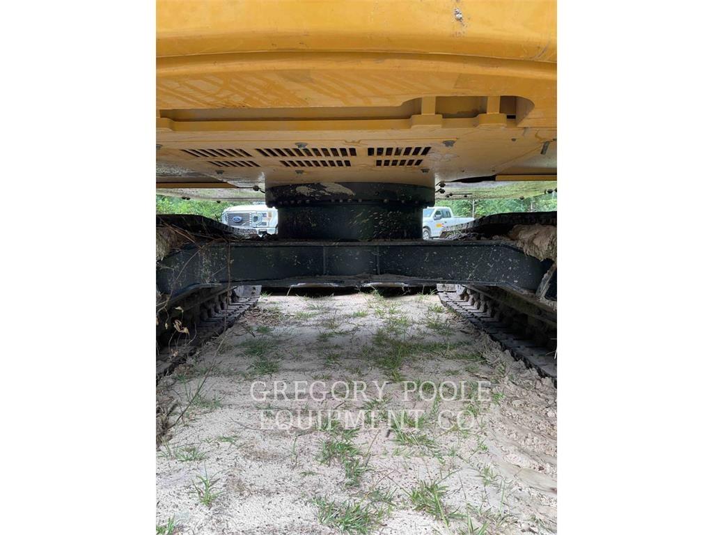 CAT 31007 Telakaivukoneet