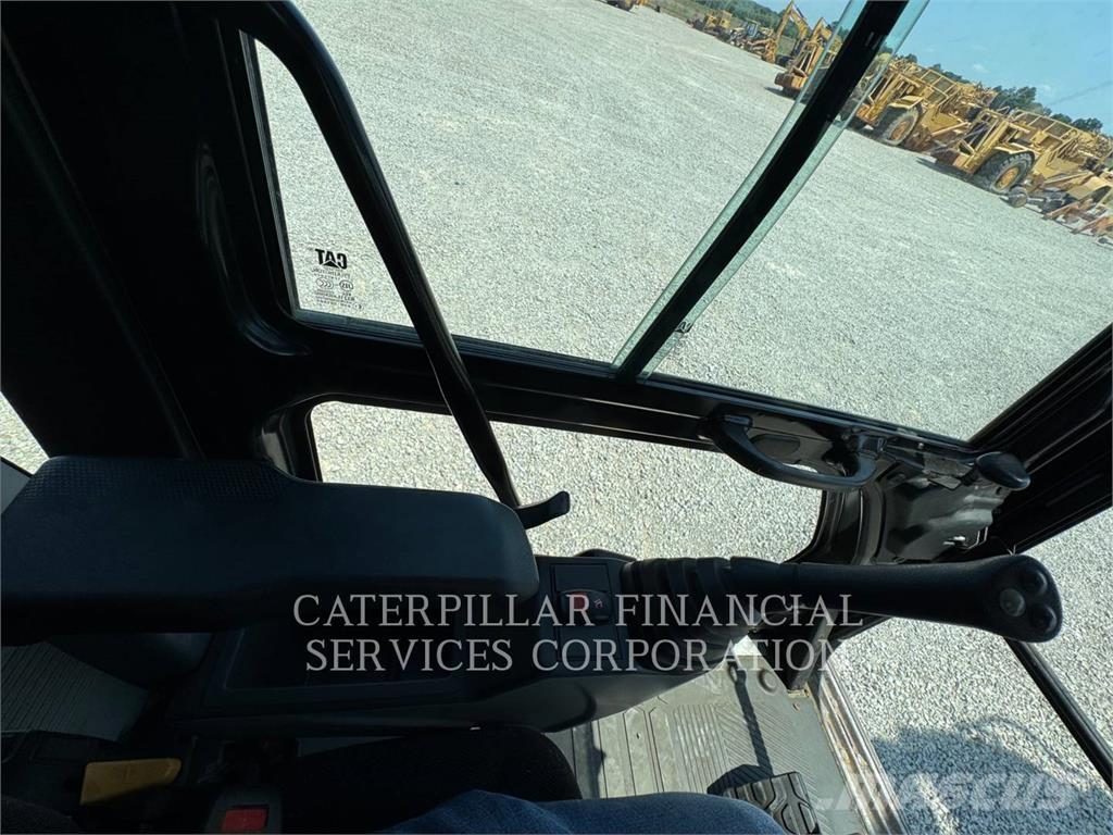 CAT 31707GC Telakaivukoneet