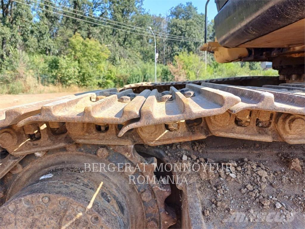 CAT 318C Telakaivukoneet