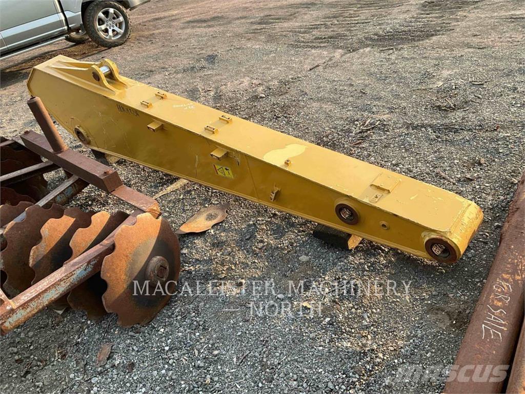 CAT 318F Kuukulkijat