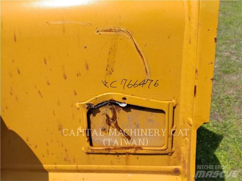 CAT 320 Kauhat