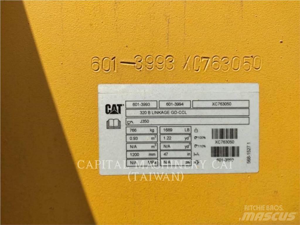 CAT 320 Kauhat