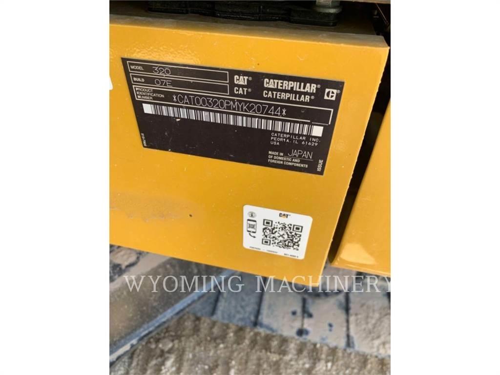CAT 320 Telakaivukoneet