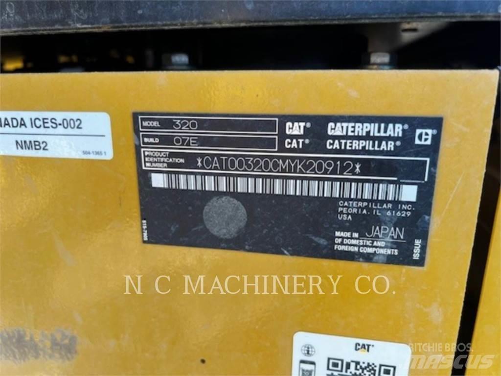 CAT 320 Telakaivukoneet