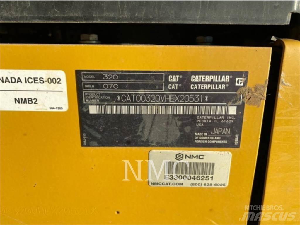 CAT 320 Telakaivukoneet
