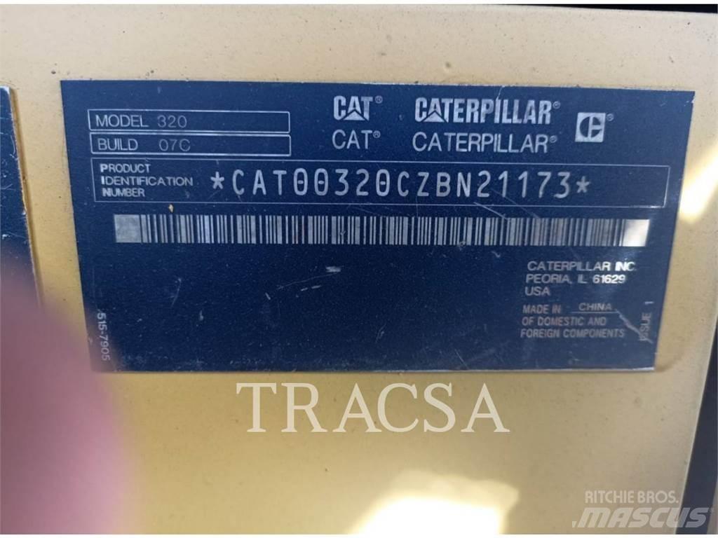 CAT 320 Telakaivukoneet