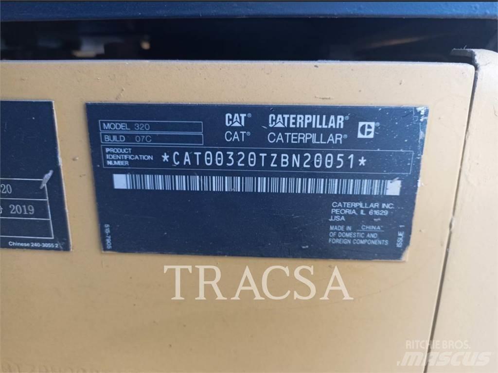 CAT 320 Telakaivukoneet