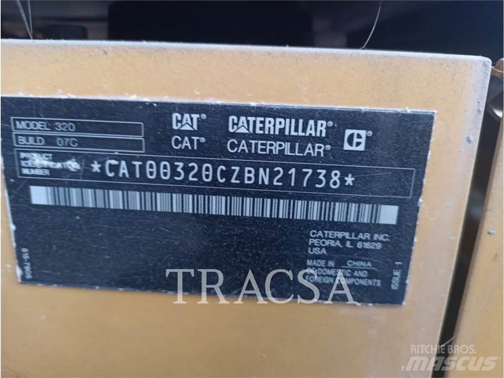 CAT 320 Telakaivukoneet