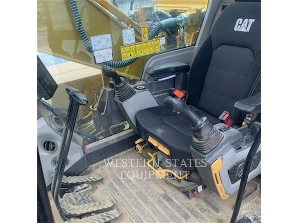 CAT 320 Telakaivukoneet