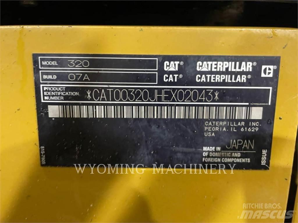 CAT 320 Telakaivukoneet